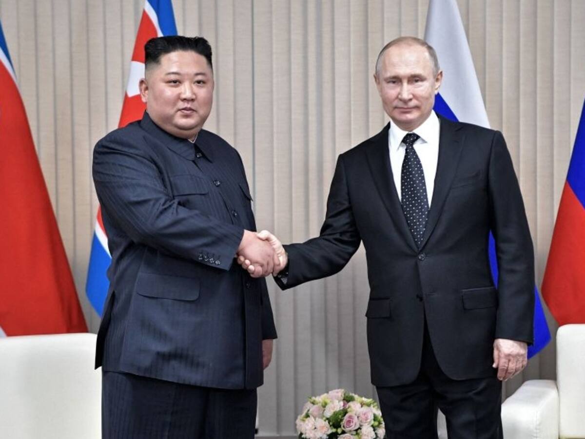 Kim Jong-un llega en tren a Rusia para reunirse con Vladímir Putin