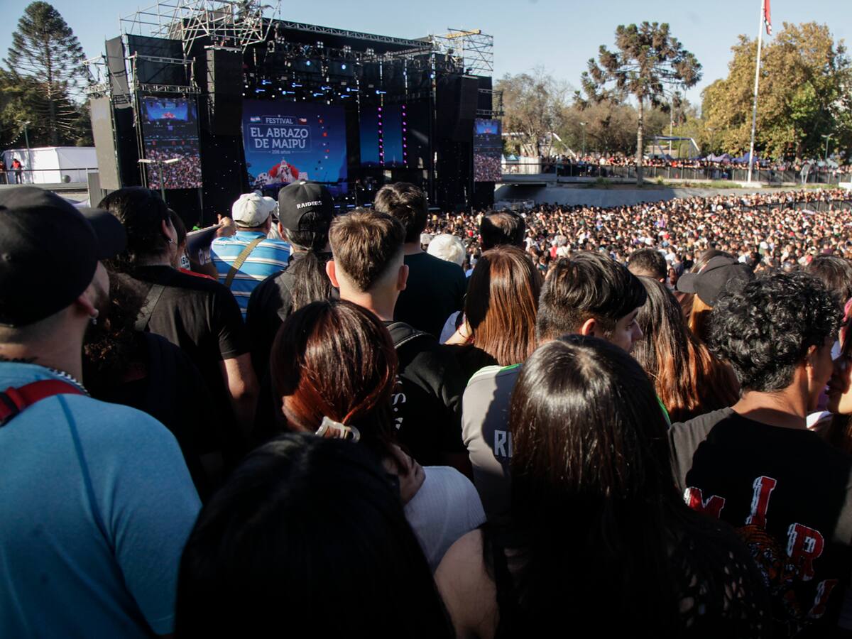 Para asegurar el correcto uso de recursos públicos: Contraloría emite instructivo para eventos culturales municipales en Chile