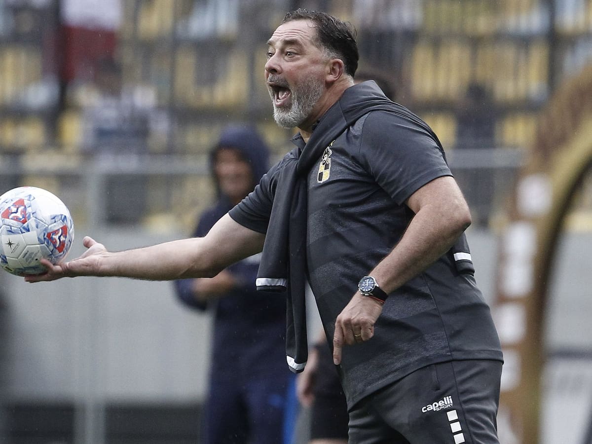 A Caputto le preguntan por el ex DT de Coquimbo tras ganar la Supercopa y emociona con su respuesta: “Este título…”