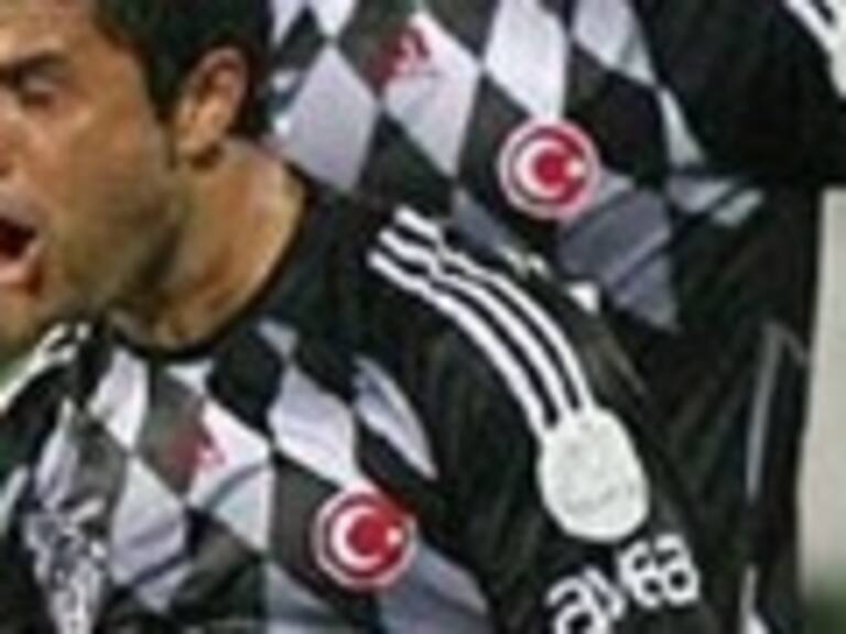 Tello fue titular en victoria de Eskisehirspor sobre Werder Bremen