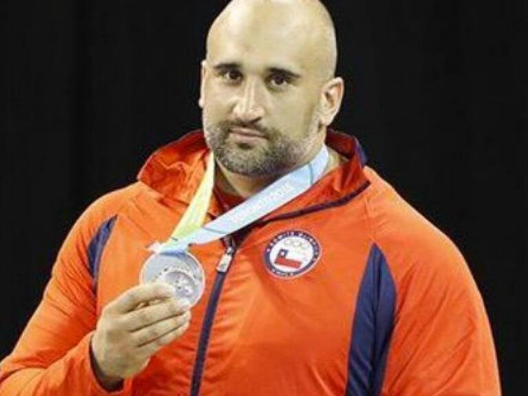 Andrés Ayub es conserje en su edificio: «Hay que tener un poquito de empatía y ayudar a la gente»