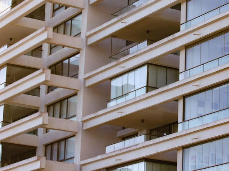 El perfil del arrendatario chileno: Más adulto y con mayor trayectoria crediticia