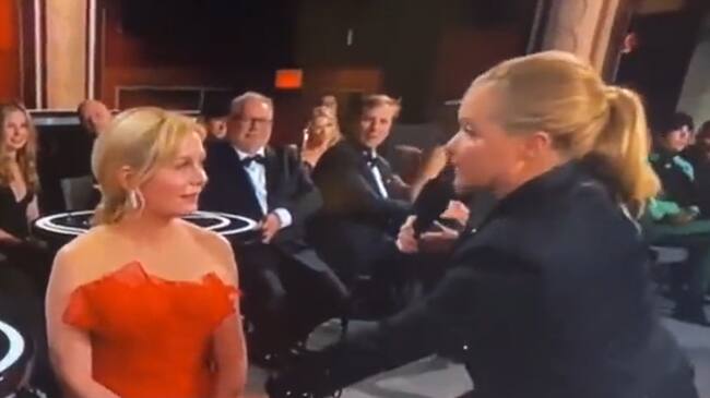 Amy Schumer y Kirsten Dunst | Captura
