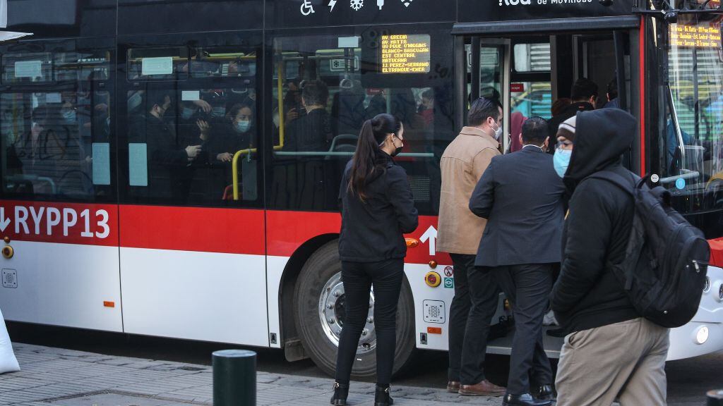 Transporte público, barrio meiggs, 1024x576 jpg ok