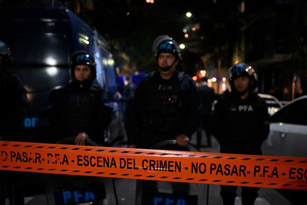 Brutal asesinato en Argentina: padre mata a puñaladas a su hijo discapacitado y luego intenta quitarse la vida