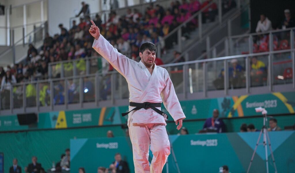 Francisco Solís avanza a la final del judo y peleará por el oro: "Un mensaje a toda América, todavía quedamos chilenos en pie"