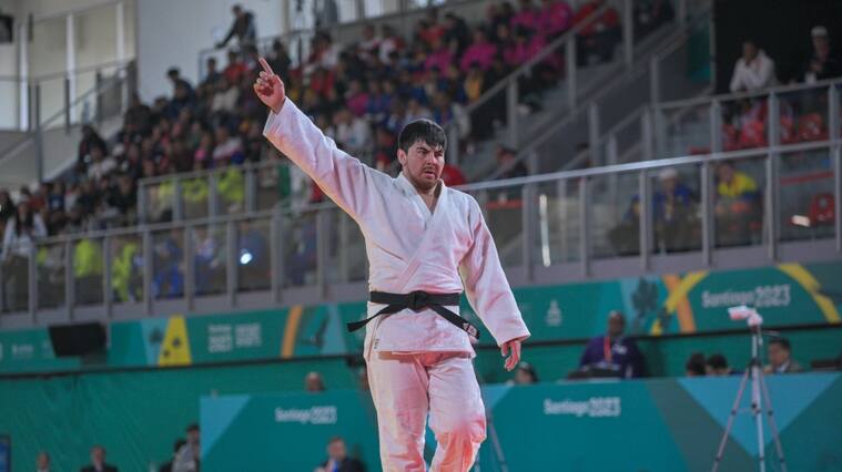 Francisco Solís avanza a la final del judo y peleará por el oro: "Un mensaje a toda América, todavía quedamos chilenos en pie"