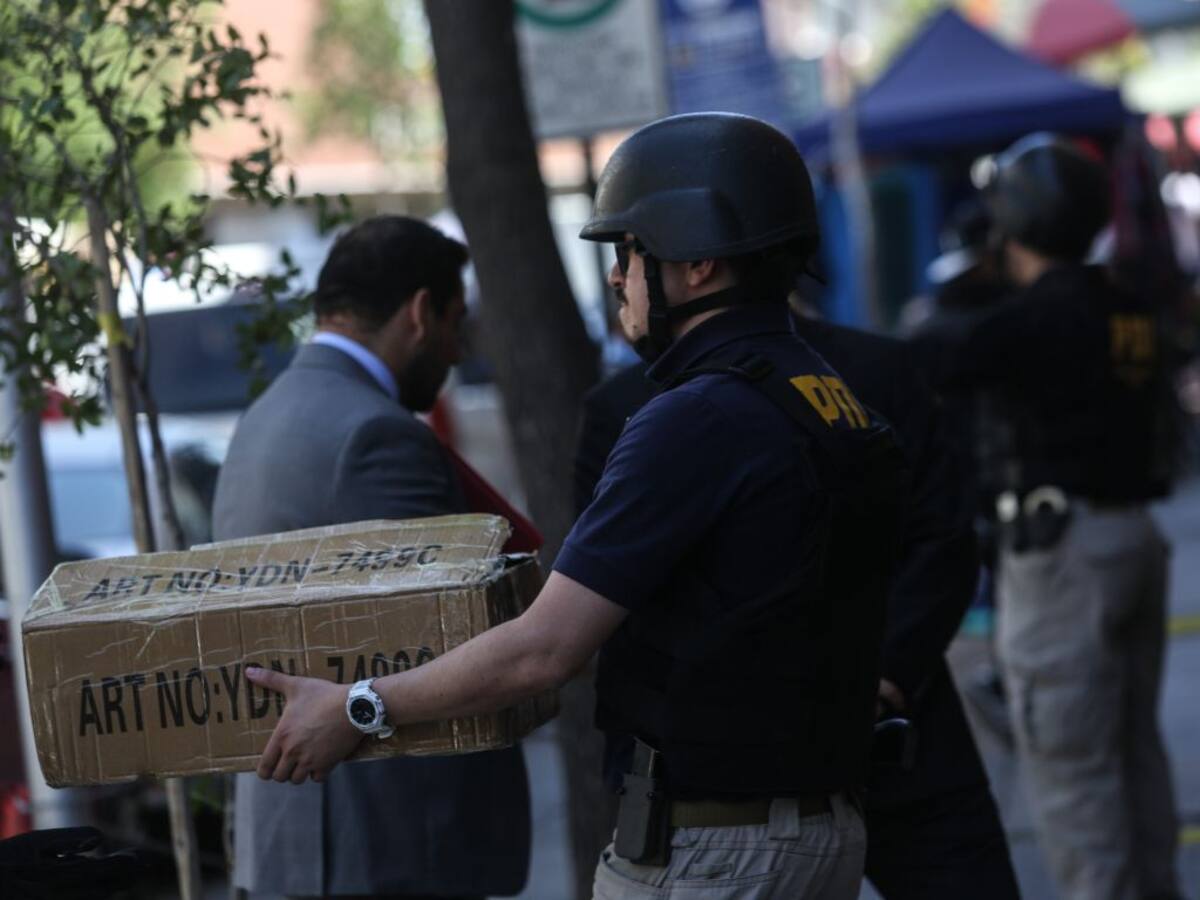 Buscan desbaratar mafia: PDI realiza operativo en barrio Meiggs y allana 10 casas