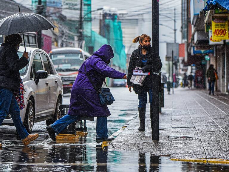 Sistema frontal: Lluvias se intensificarán desde las 20 hrs