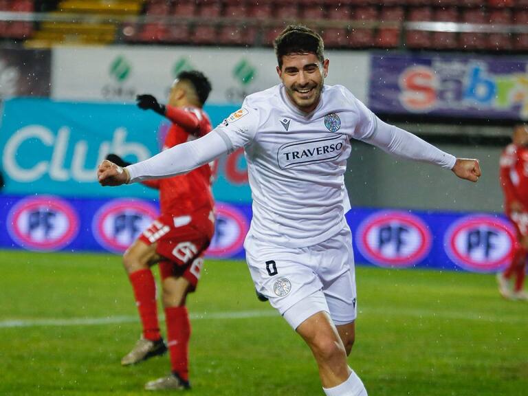 Audax derrotó a Ñublense en Chillán