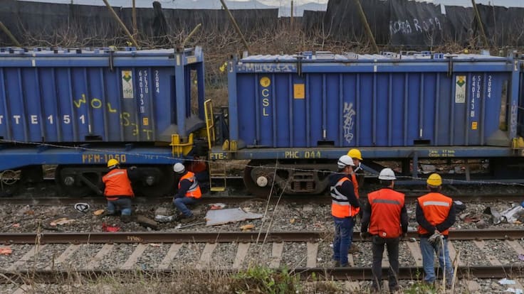 Hombre permanece en estado crítico tras ser atropellado por tren de carga en La Cruz
