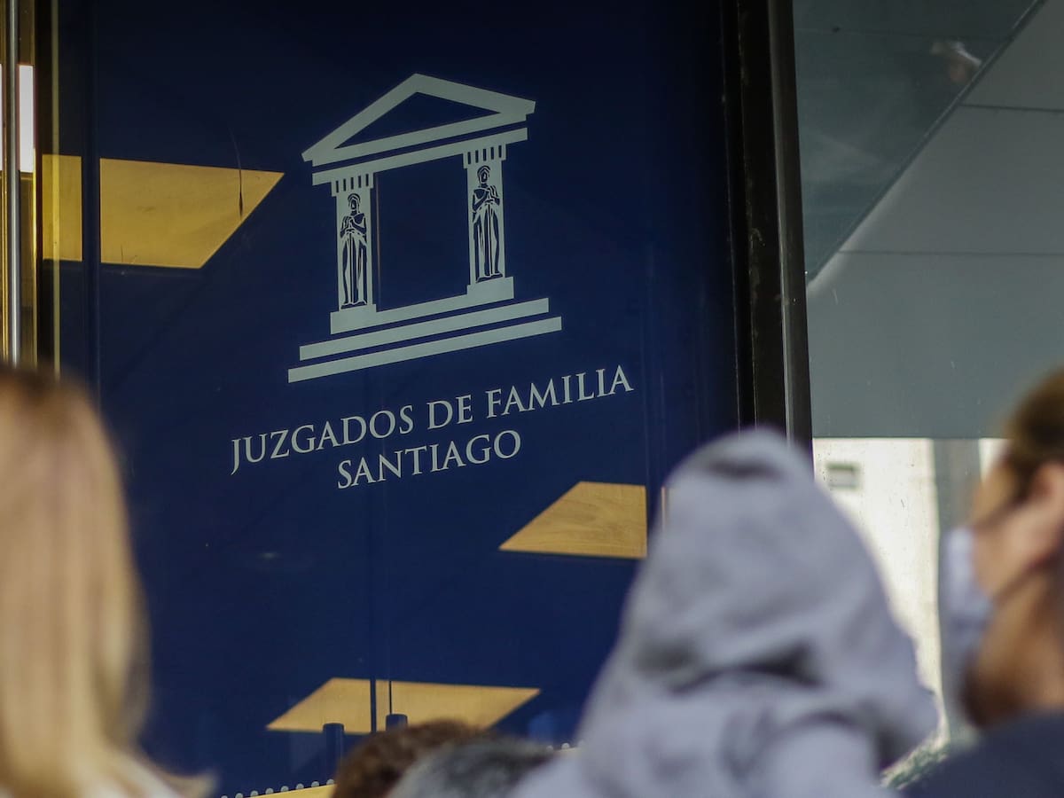 Revela orden de detención contra reconocido cantante chileno por millonaria deuda de pensión alimenticia