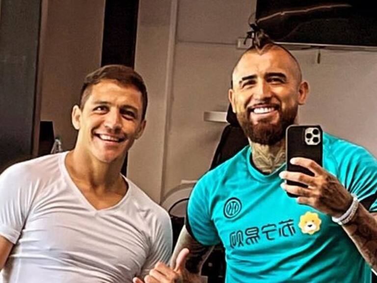 Arturo Vidal con Alexis Sánchez