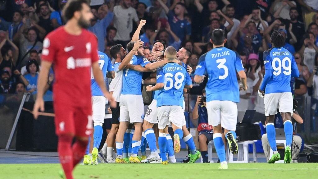 Nápoli sorprende en Europa y golea a Liverpool, subcampeón vigente de la Champions League