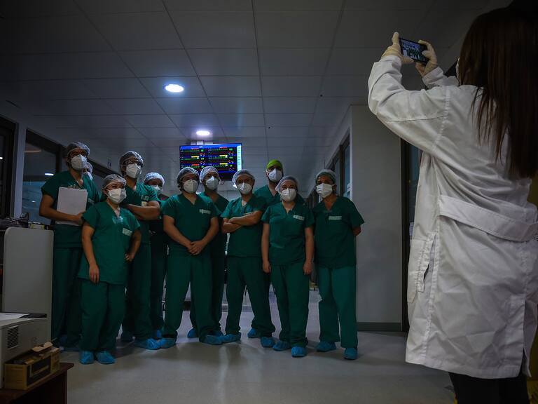 Académica explicó iniciativa en apoyo a equipos médicos: «Están recibiendo un impacto muy fuerte»