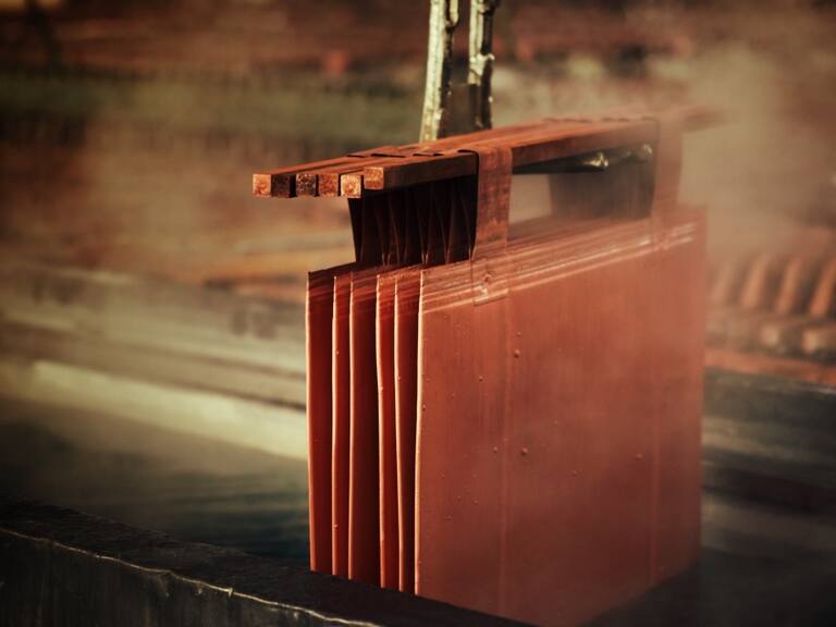 Denuncian agresión a trabajadores y robo de cátodos de cobre en mina de Taltal