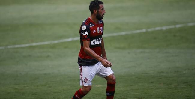 Mauricio Isla fue suplente en nueva derrota del Flamengo por el Brasileirao