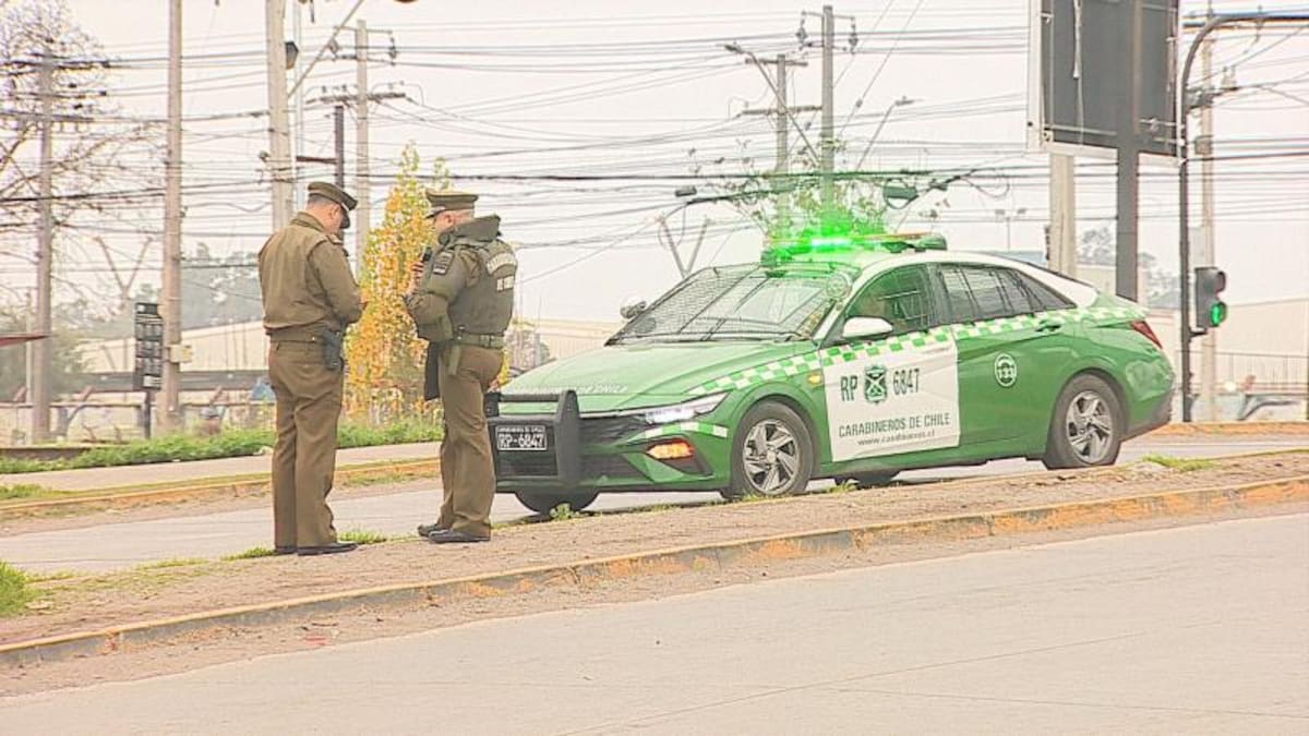 Persecución y balacera en Maipú: sujeto se atrincheró y apuntó a Carabineros tras robo de vehículo