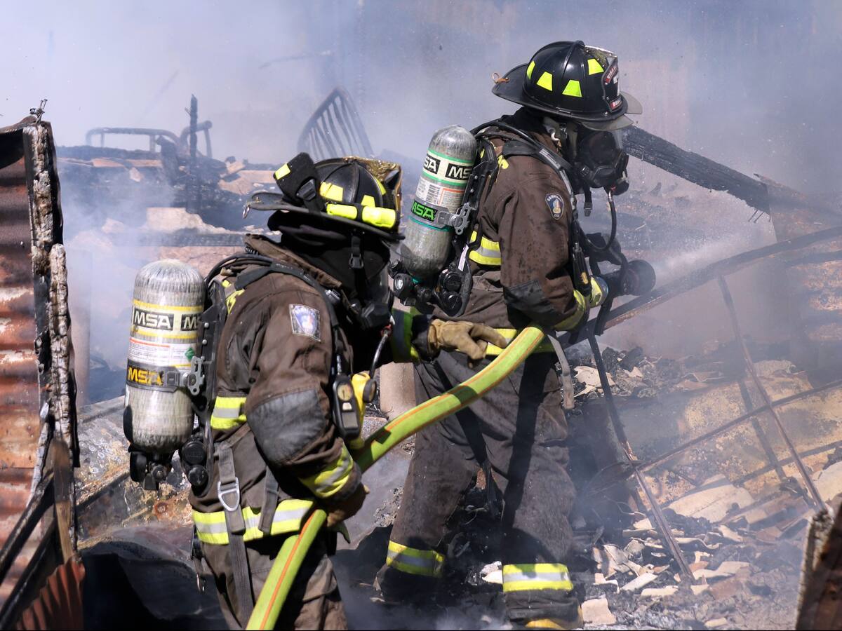 Incendio afectó a dos viviendas y dejó un fallecido en Maipú