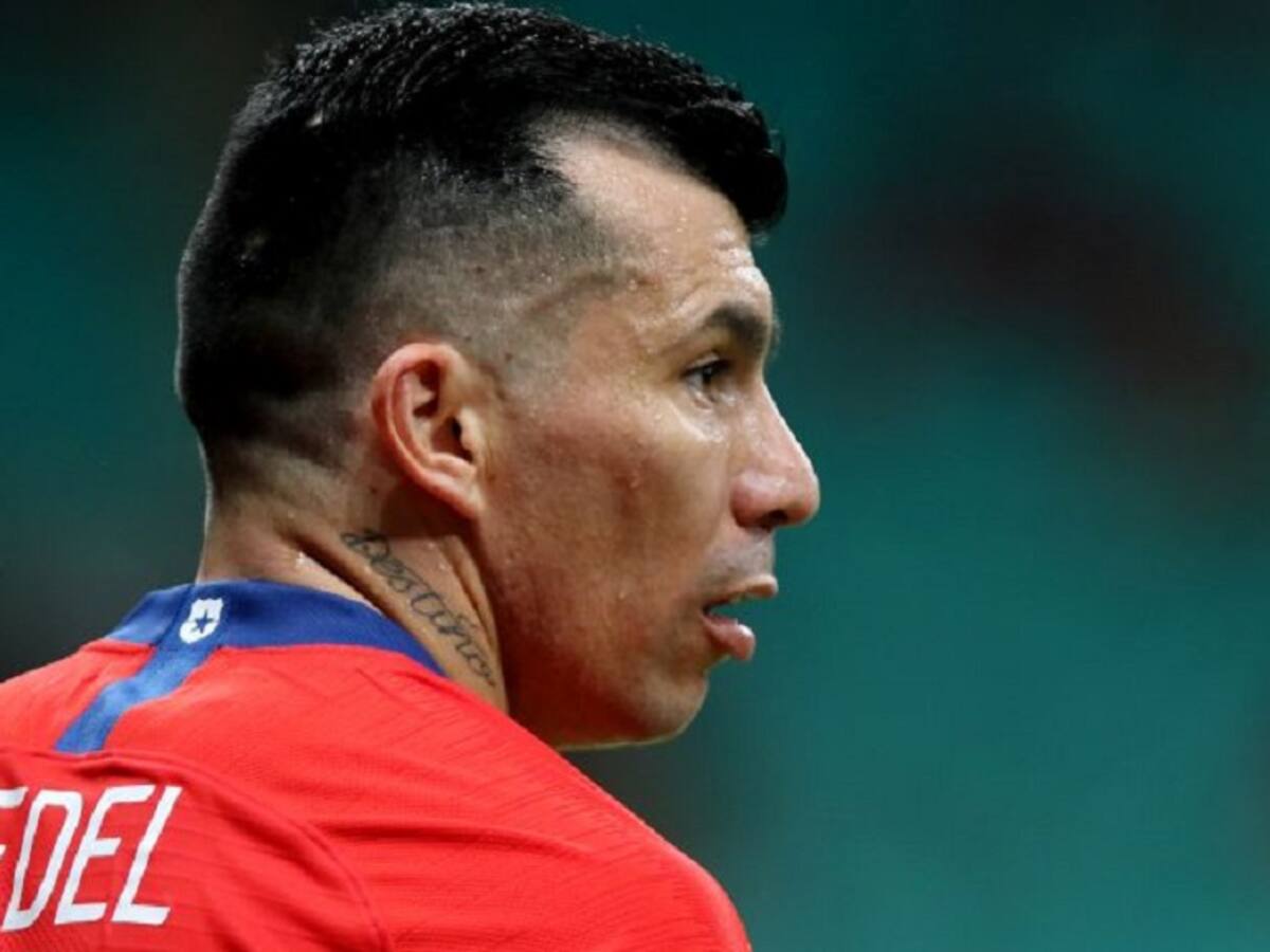 Gary Medel explicó por qué le dio «Me gusta» a publicación de Marcelo Ríos y reveló su voto para el plebiscito