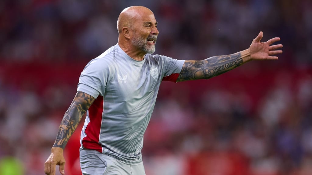 El desenfrenado y frustrado festejo de Jorge Sampaoli en la igualdad del Sevilla ante Valencia