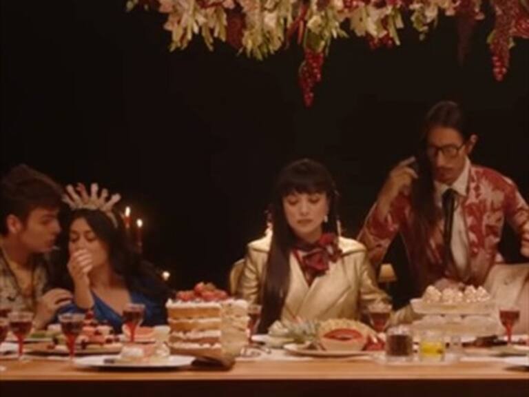 Mon Laferte triunfó con videoclip en los Premios Miaw de MTV