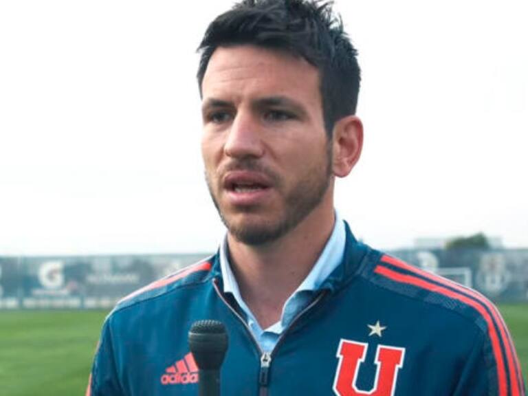 Manuel Mayo, gerente deportivo de Azul Azul: "Se cree que el plantel está despotenciado, pero los resultados van a llegar"