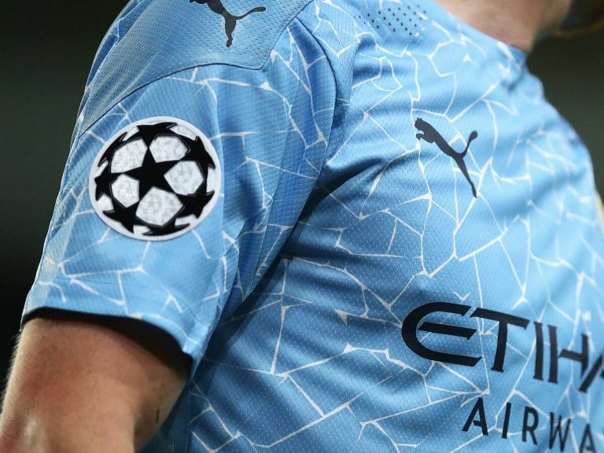 Manchester City informó que Riyad Mahrez y Aymeric Laporte dieron positivo por Covid-19