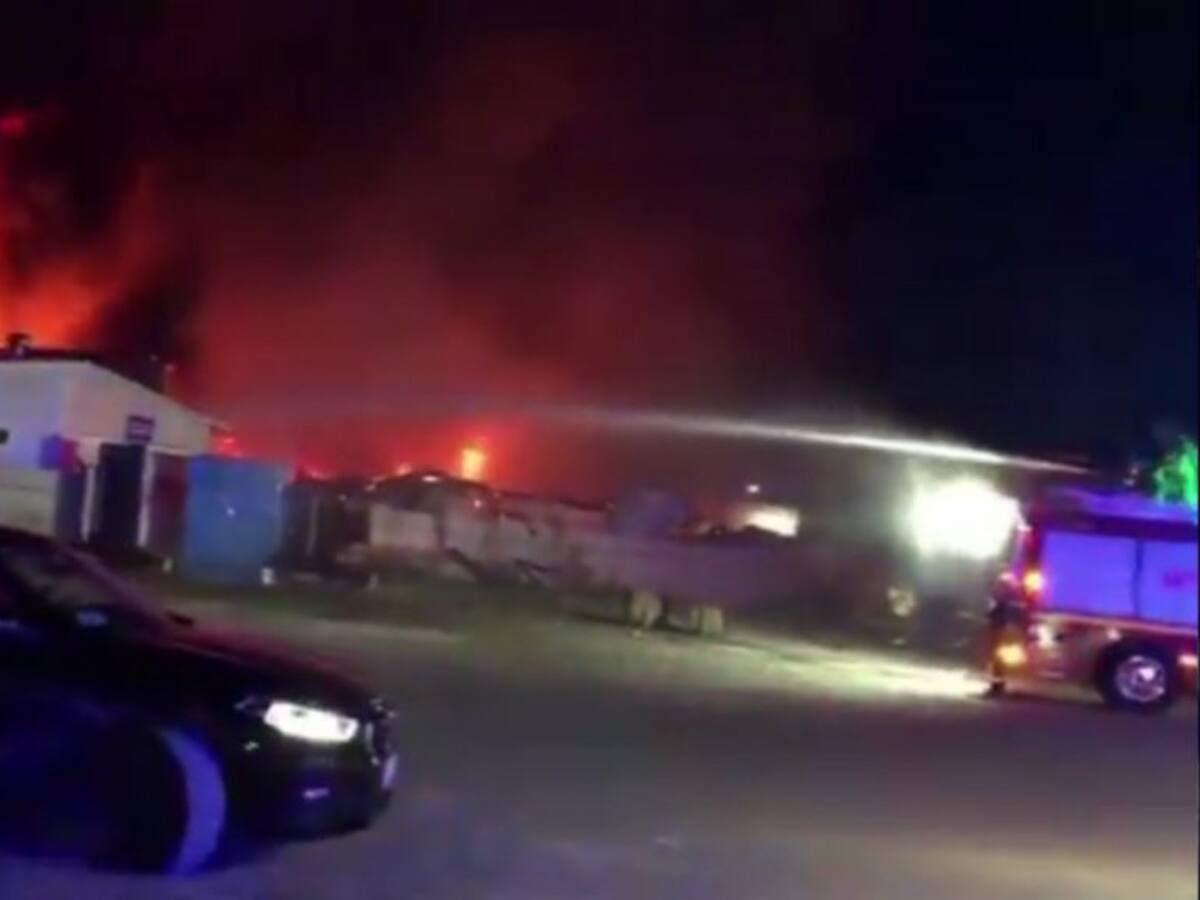 Incendio en empresa Quillayes destruyó instalaciones en Calera de Tango