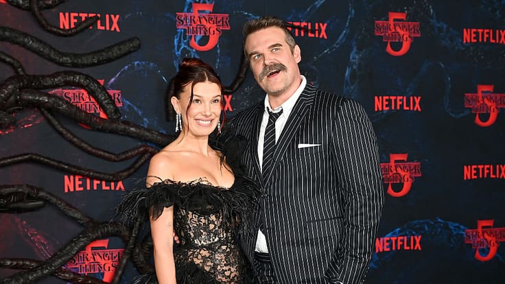 Sin tensiones: Millie Bobby Brown y David Harbour compartieron en la premiere mundial de “Stranger Things” 5