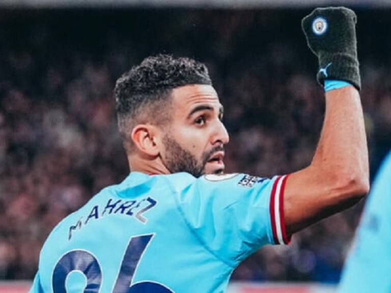 Manchester City achicó su distancia con el líder Arsenal tras superar como visitante al Chelsea en la Premier League