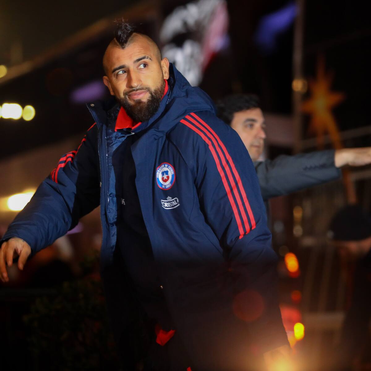 “Soberbia advertencia”: prensa peruana reaccionó a “la guerra” que declaró Arturo Vidal en la previa de las Eliminatorias