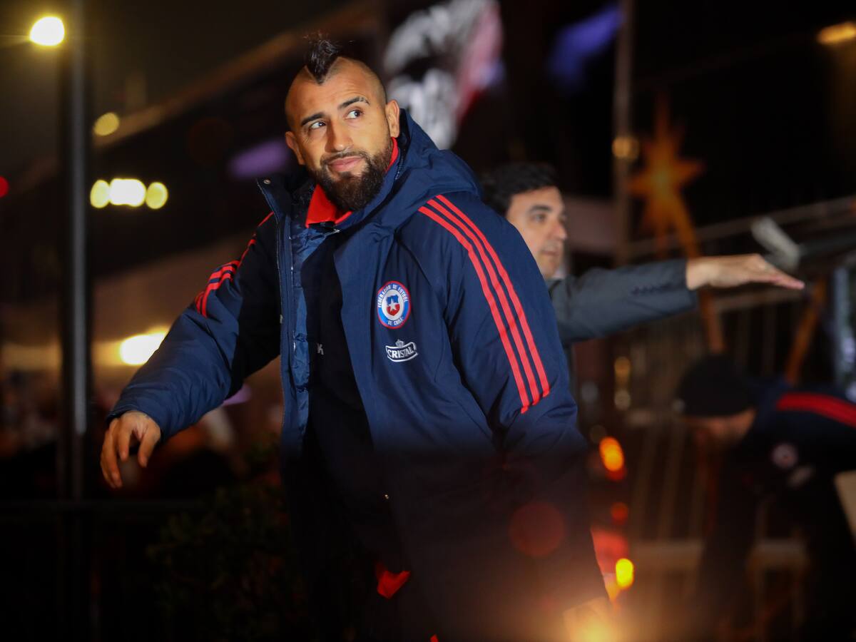 “Soberbia advertencia”: prensa peruana reaccionó a “la guerra” que declaró Arturo Vidal en la previa de las Eliminatorias