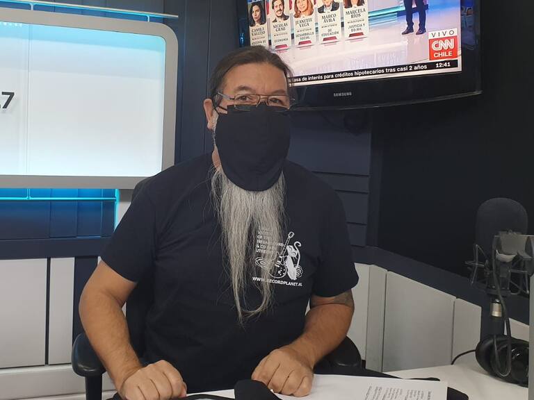 Lobo Araneda sobre el revival del vinilo: "Más allá del vinilo o el CD, o el MP3, la idea es escuchar música"