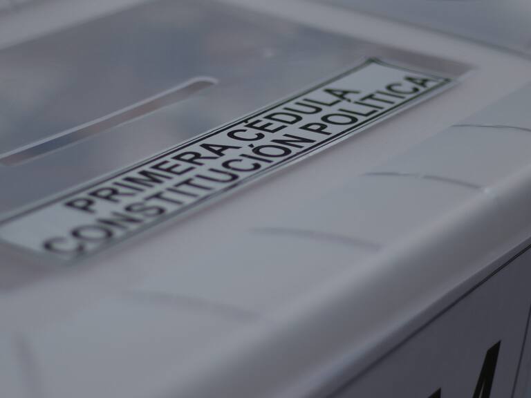 19 de octubre de 2020/SANTIAGOImágenes temáticas de Plebiscito 2020 en colegio de La Reina
FOTO: FRANCISCO CASTILLO/AGENCIAUNO