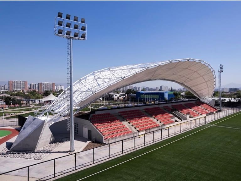 Implicó una inversión de $6 mil millones: así es el nuevo y moderno estadio que será inaugurado en Santiago