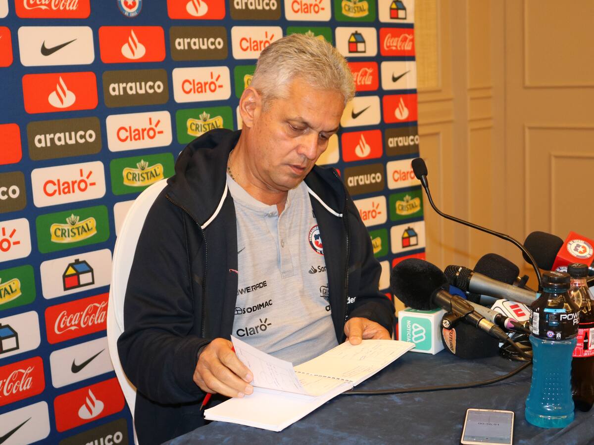 ANFP solicitó a Reinaldo Rueda nueva rebaja voluntaria de su sueldo ante crisis del Covid-19