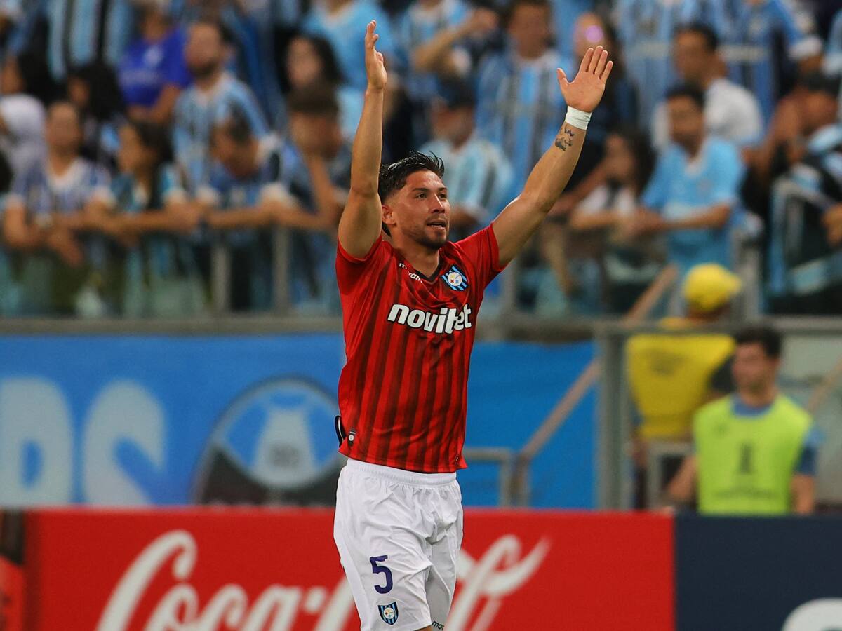 Ya tiene acuerdo con Independiente: Felipe Loyola se baja del duelo de Huachipato por Copa Sudamericana