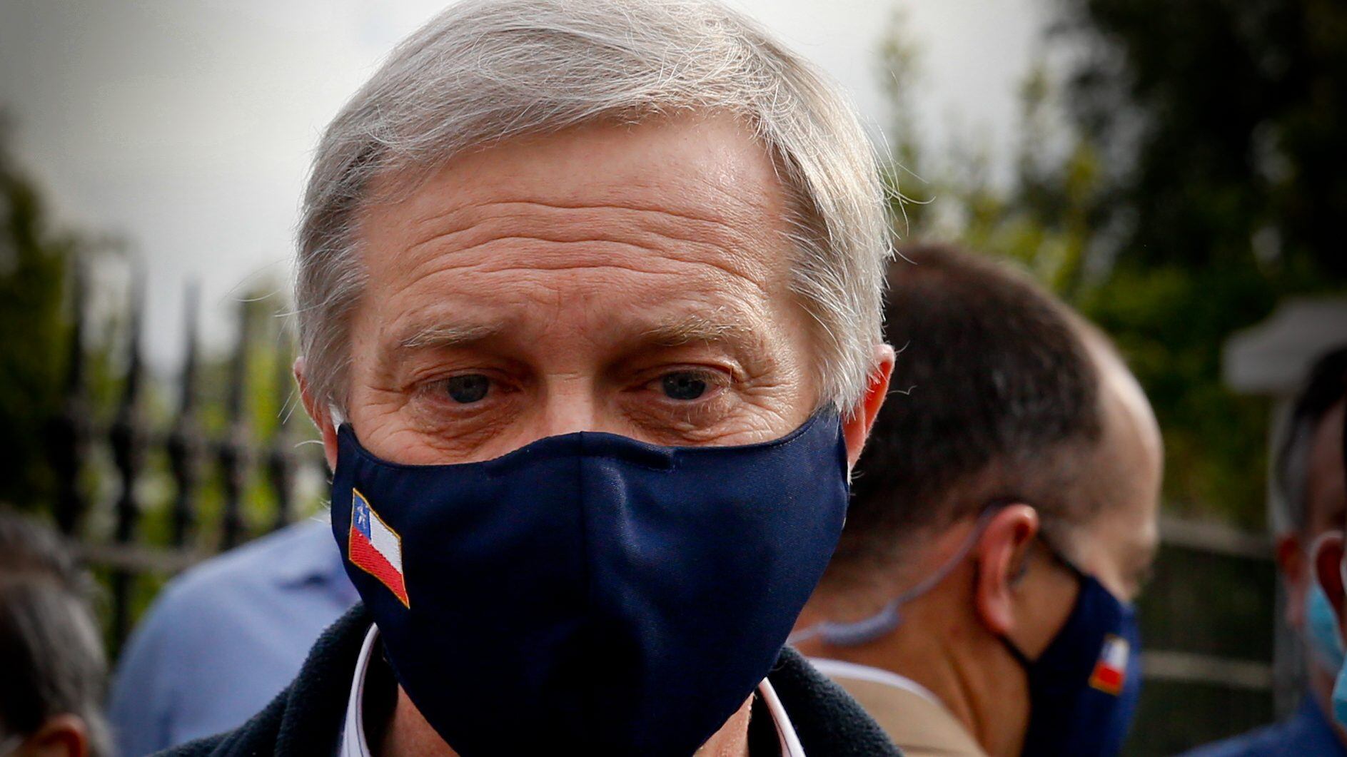 25 de Octubre del 2020/SANTIAGOJosé Antonio Kast Rist llega al colegio Sagrado Corazon de la Reina, en la comuna de La Reina, para realizar su sufragio en el marco del plebiscito 2020.
FOTO:FRANCISCO LONGA/AGENCIAUNO