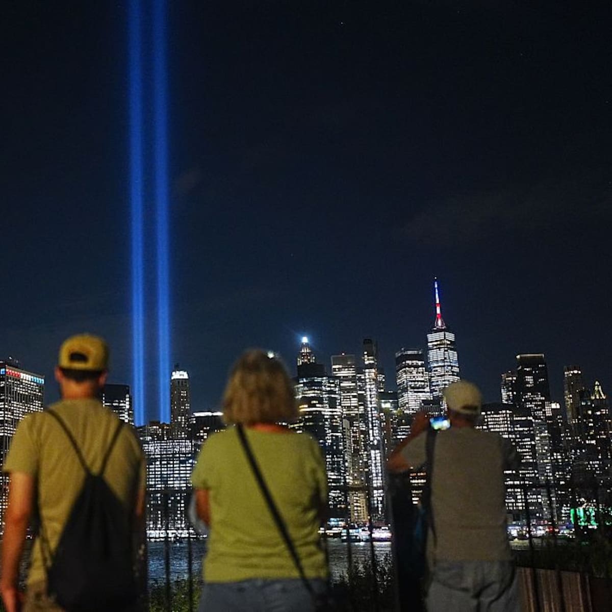 El emotivo significado de cada uno de los drones que “reconstruyeron” las Torres Gemelas, a 25 años del ataque a Nueva York