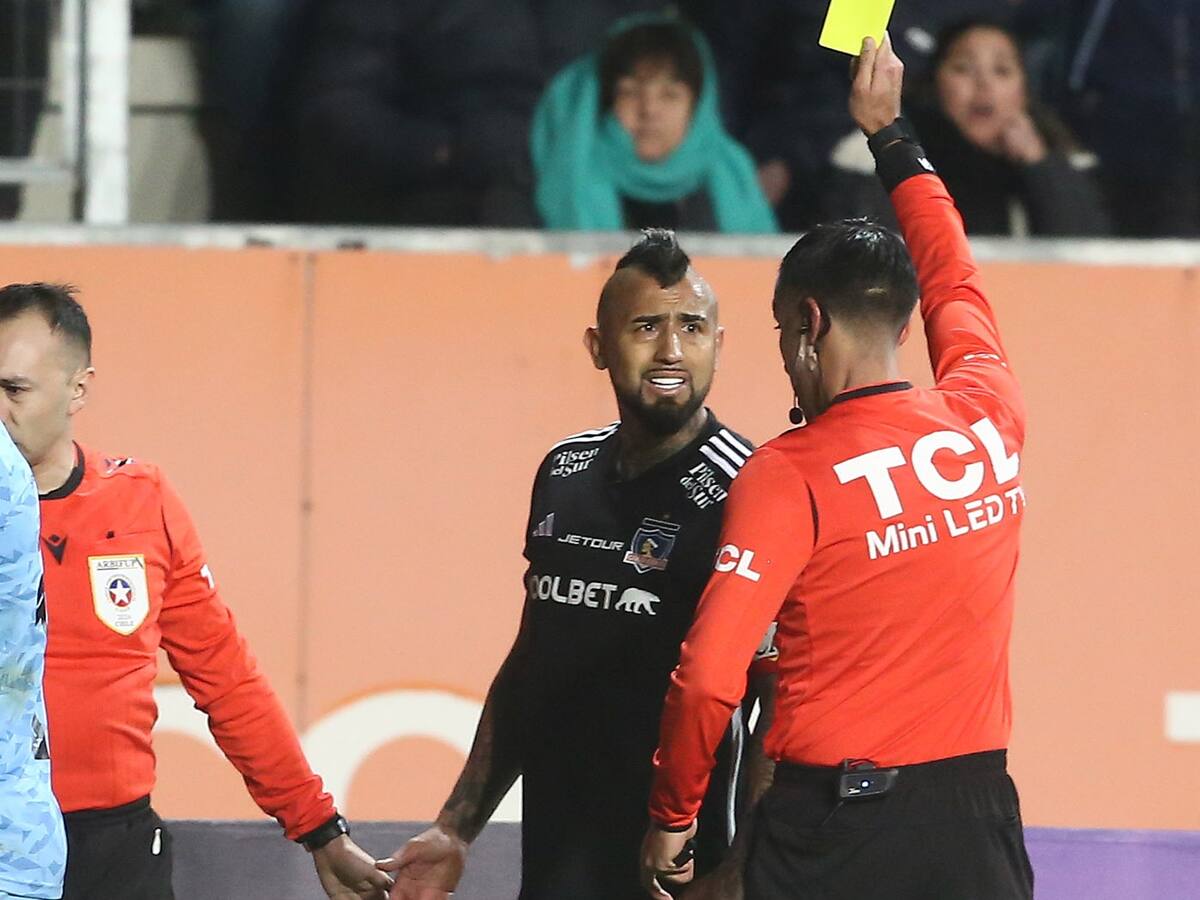 Arturo Vidal se molesta y lanza tremenda crítica contra jugadores del fútbol chileno: “En Chile se llora mucho”