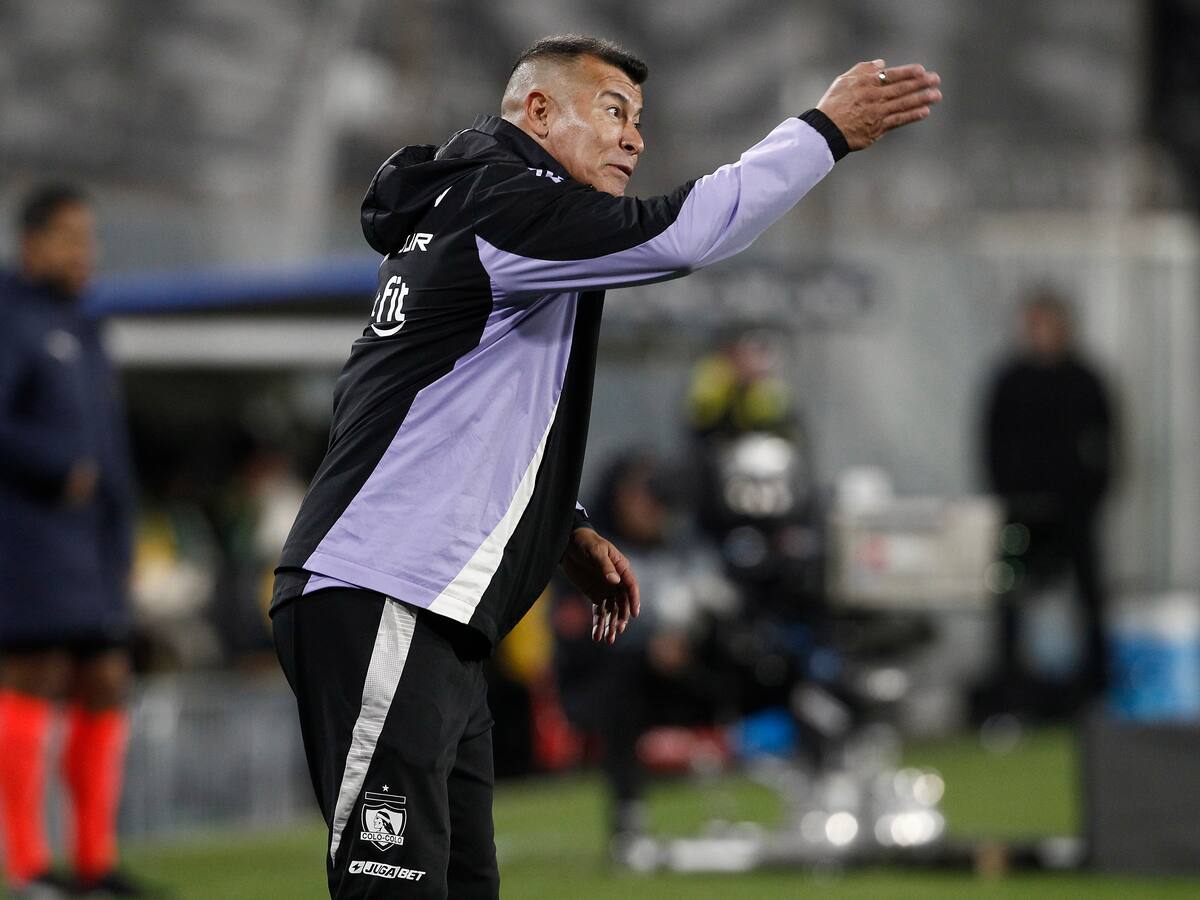 Jorge Almirón elude abordar su “ratificación” en Colo Colo: “No soy un tipo que se cae anímicamente, nunca”