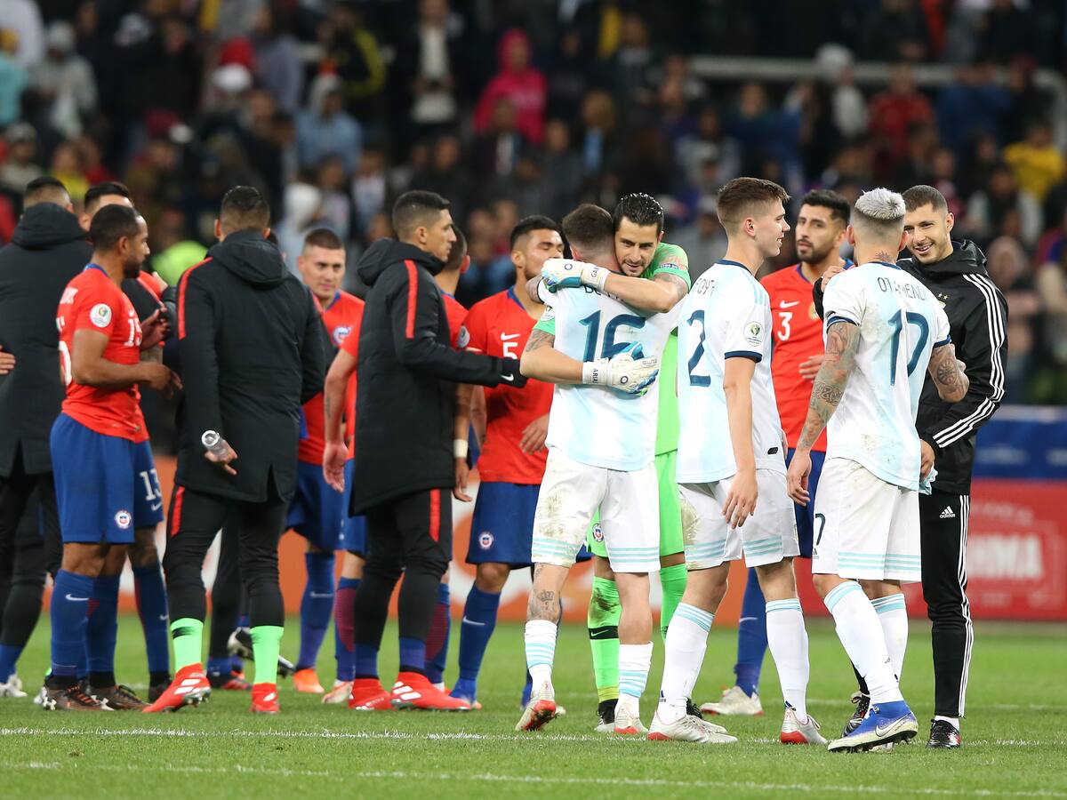 El equipo de Argentina que entra a la pelea con clubes chilenos por un exseleccionado de La Roja