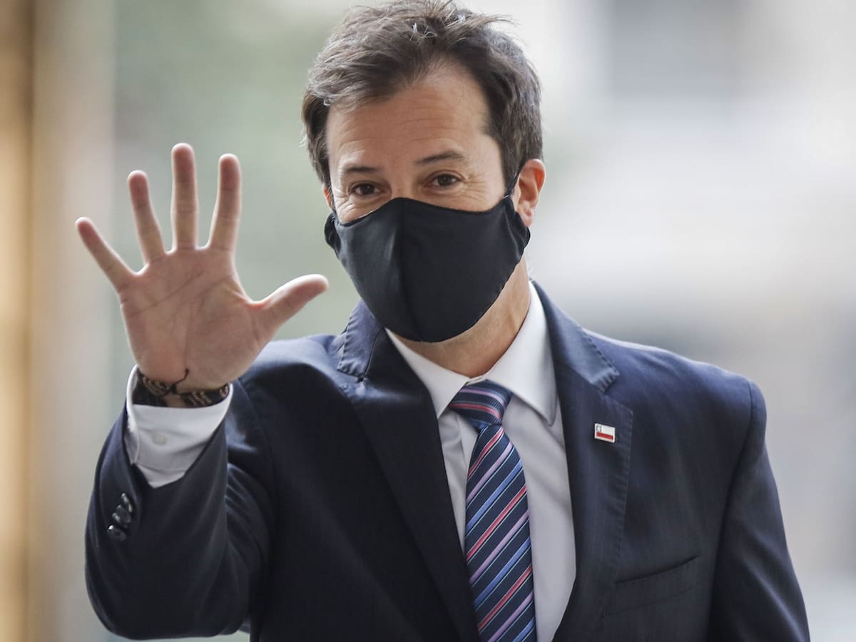 Ministro Lucas Palacios aclaró qué sucederá con el comercio en Fase 2 y anunció protocolo para ferias navideñas