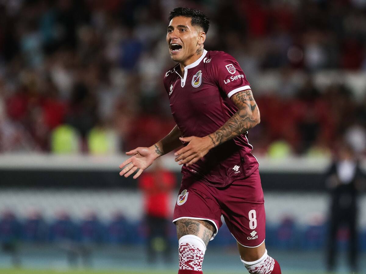 Jugador de Deportes La Serena fue detenido por infringir toque de queda junto a menor de edad