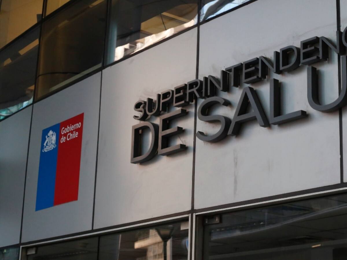 Ex superintendente de Isapres y devolución de cobros en exceso: “Se le dijo a los parlamentarios que la ley corta era mala”