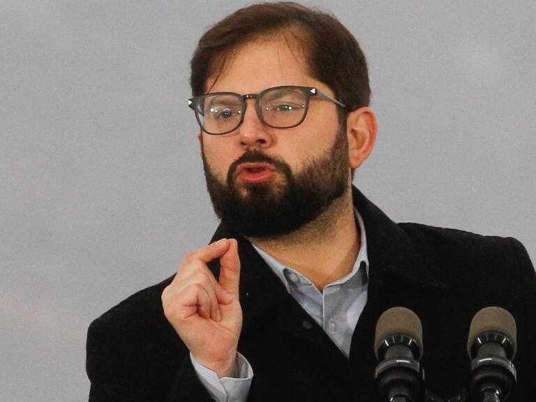 Caso convenios: Presidente Boric llama a «no meter a todos dentro del mismo saco»