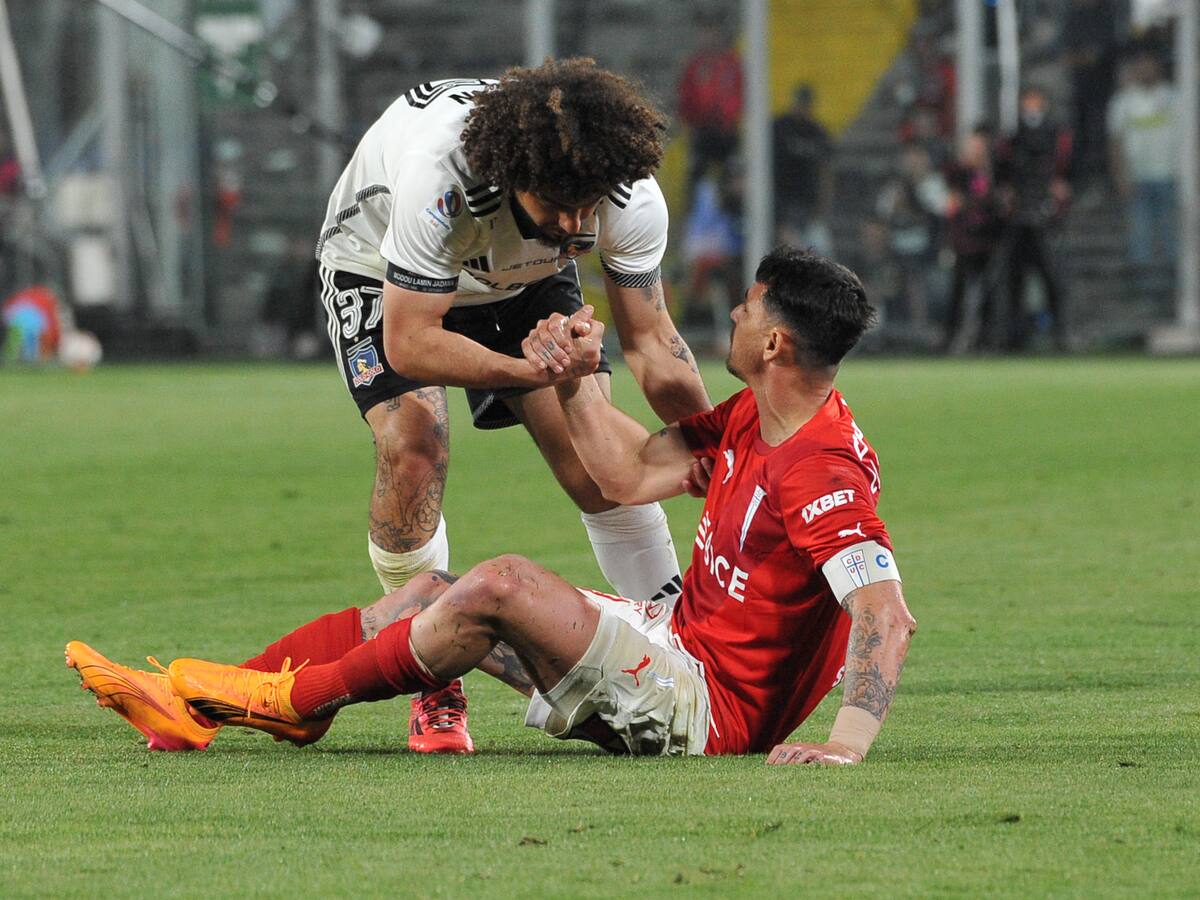 Rivales, pero no enemigos: el amistoso encuentro entre Falcón y Zampedri tras el triunfo de Colo Colo ante la UC