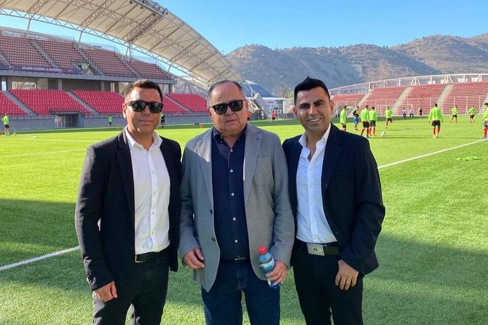 Instagram @cesarvillegasmena