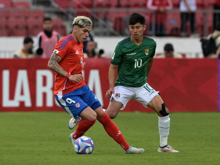 Chile y Bolivia se ven las caras en el Estadio Nacional por las Eliminatorias | Getty Images
